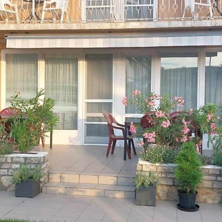 Siesta Apartmanhaz Balatonfuered Dış mekan fotoğraf