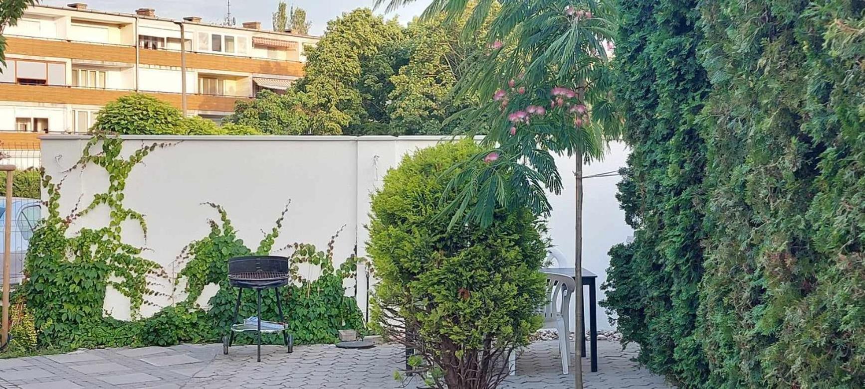 Siesta Apartmanhaz Balatonfuered Dış mekan fotoğraf