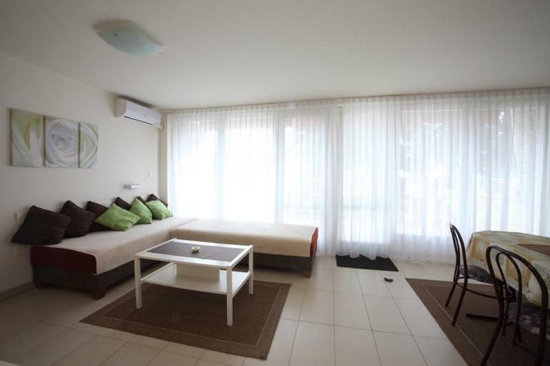 Siesta Apartmanhaz Balatonfuered Dış mekan fotoğraf
