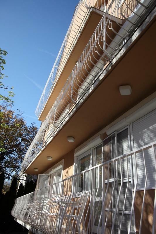 Siesta Apartmanhaz Balatonfuered Dış mekan fotoğraf