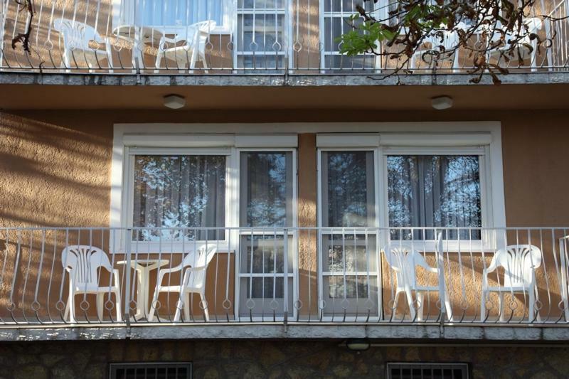 Siesta Apartmanhaz Balatonfuered Dış mekan fotoğraf